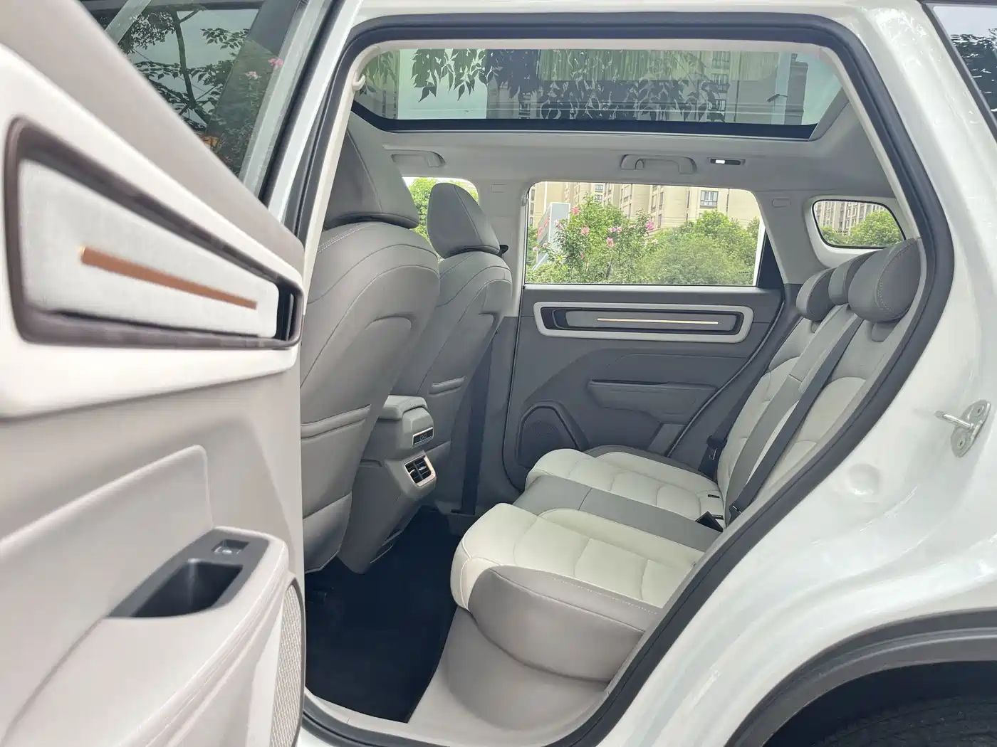 Geely ICON 2025 2026 Chocolate 1.5TD Pure Edition