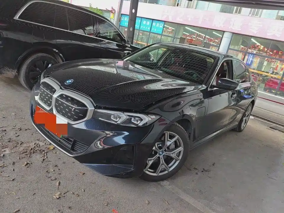 BMW i3 2024 eDrive 35 L