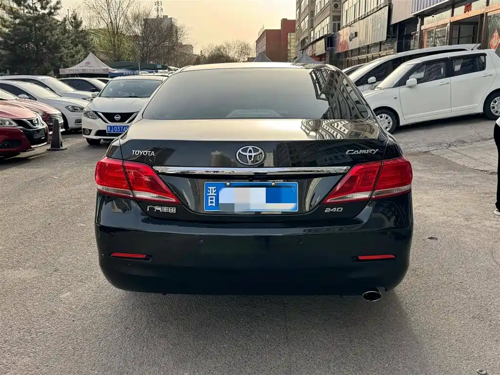 Toyota Camry 2013 200G Classic Luxury Edition фото 8
