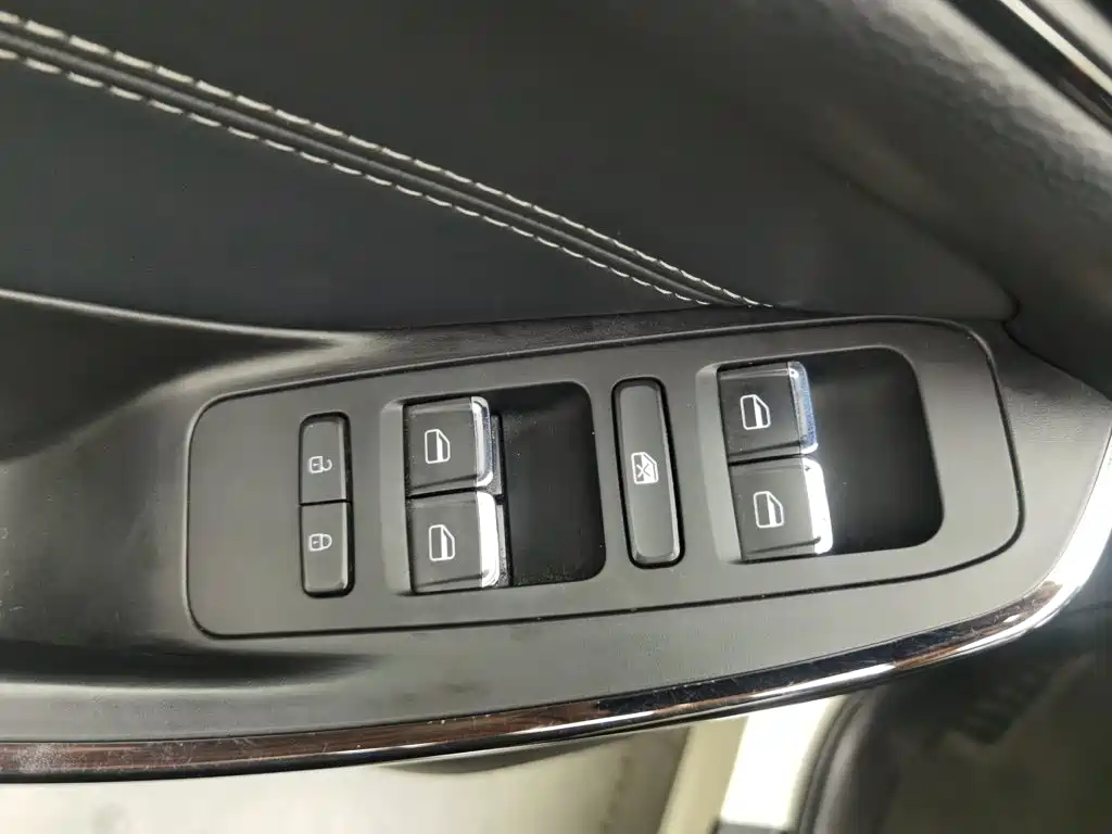 Chery Tiggo 8 2018 2018 1.5TCI Manual Premium 5-seater