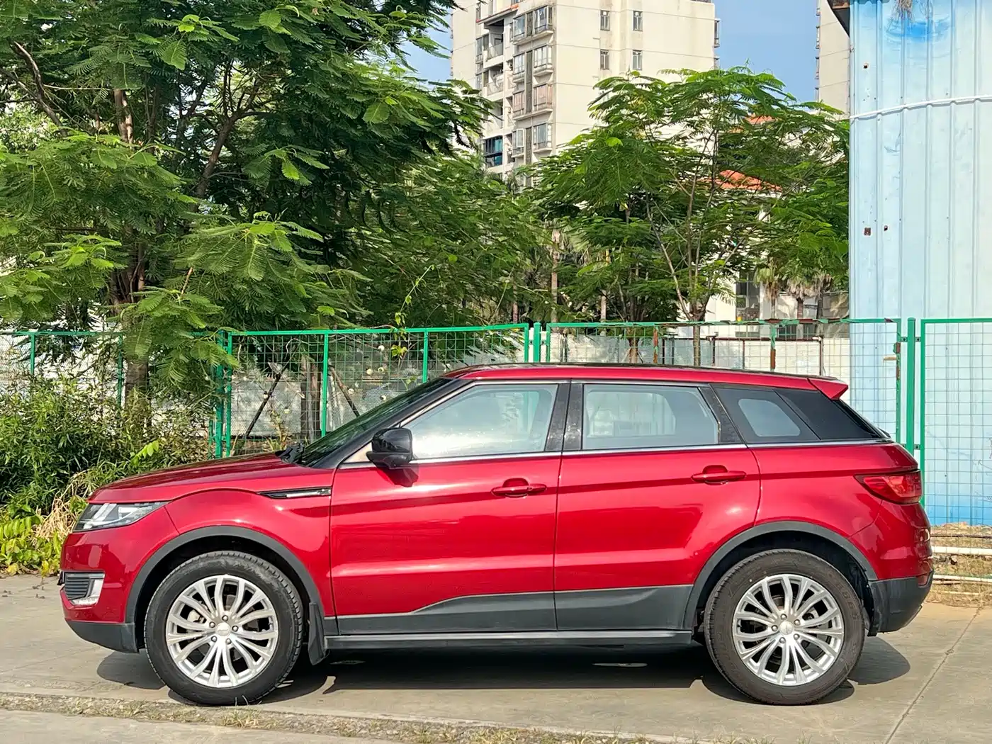 2017 Landwind X7