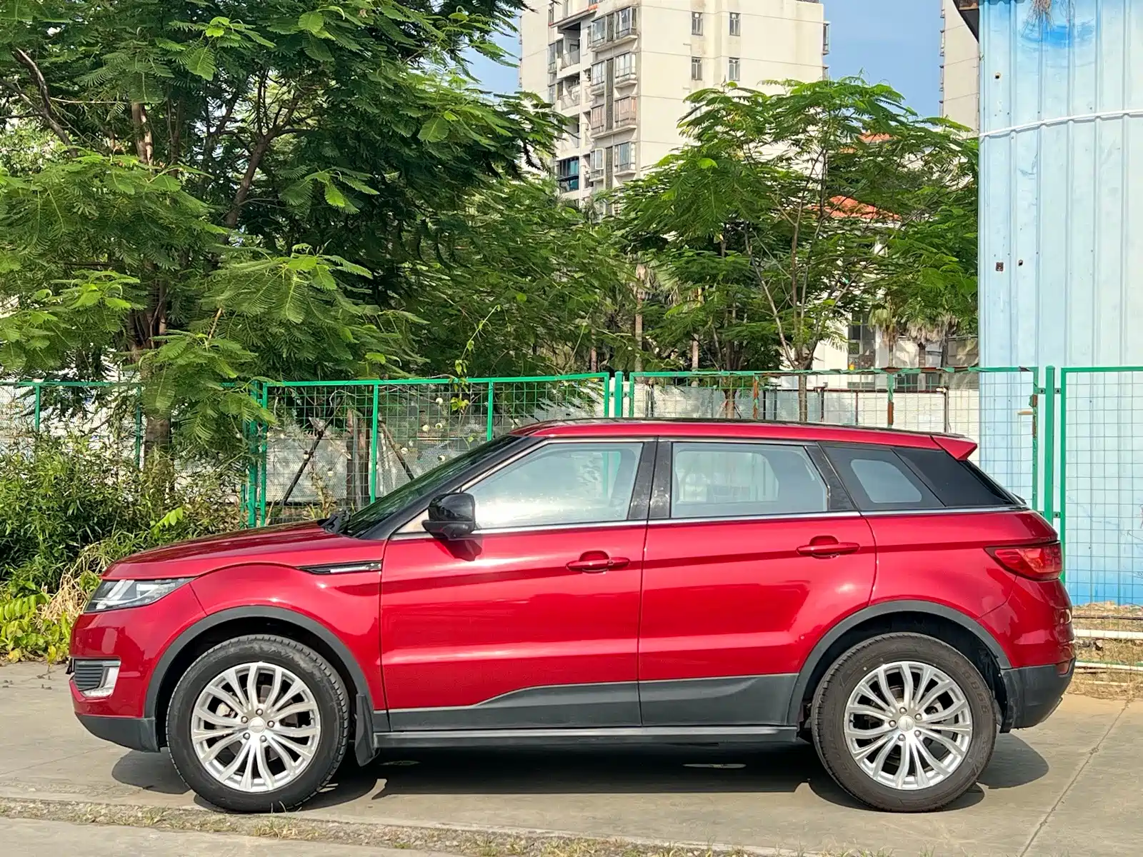 Фото 3 - Landwind X7