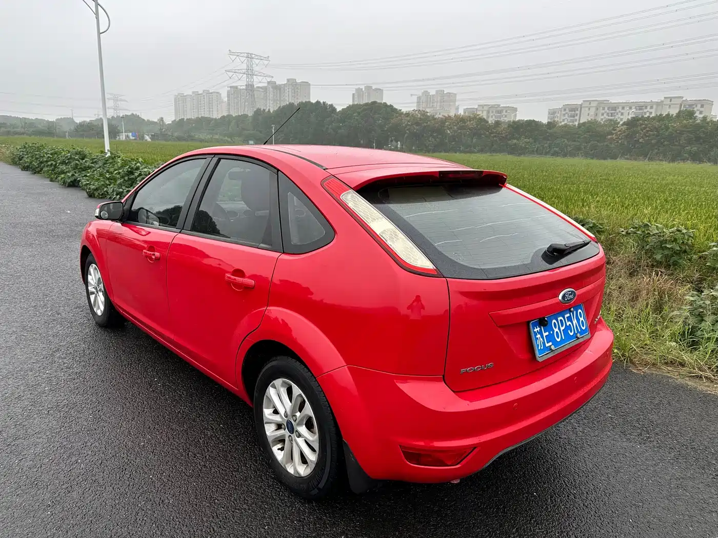 Ford Focus 2015 2013 Hatchback Classic 1.8L Automatic Base