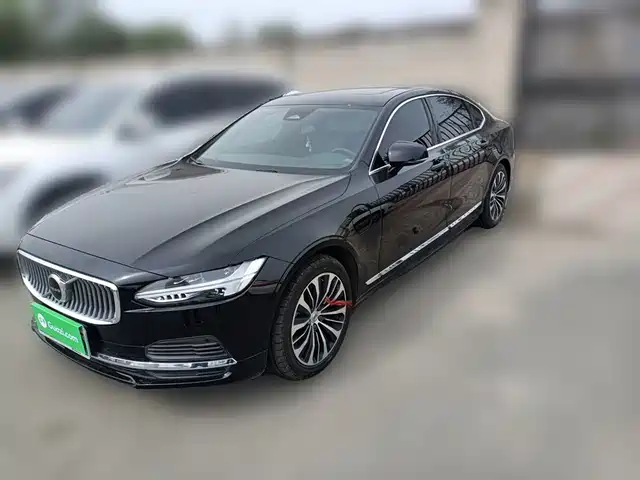 Volvo S90 Plug-in Hybrid 2024 PHEV AWD Long Range Momentum Luxury Edition