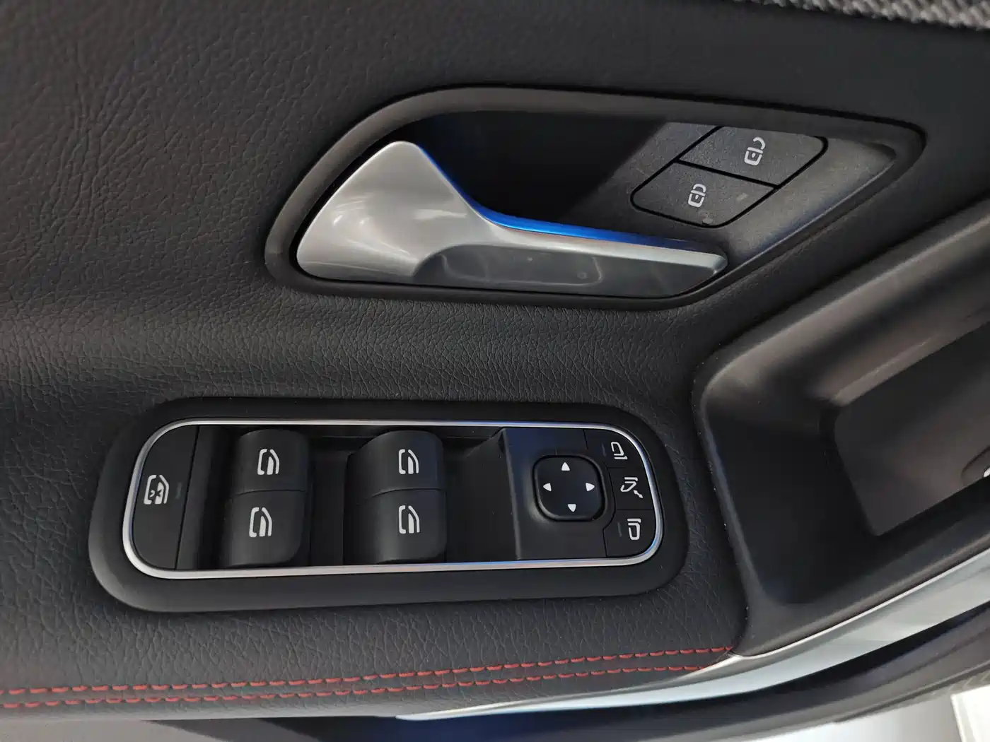 Mercedes-Benz A-Class 2025 Facelift A 200 L Fashion Edition фото 16