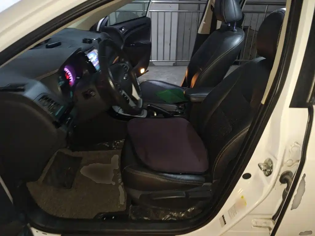 BYD Surui 2014 2014 1.5TI Manual Premium