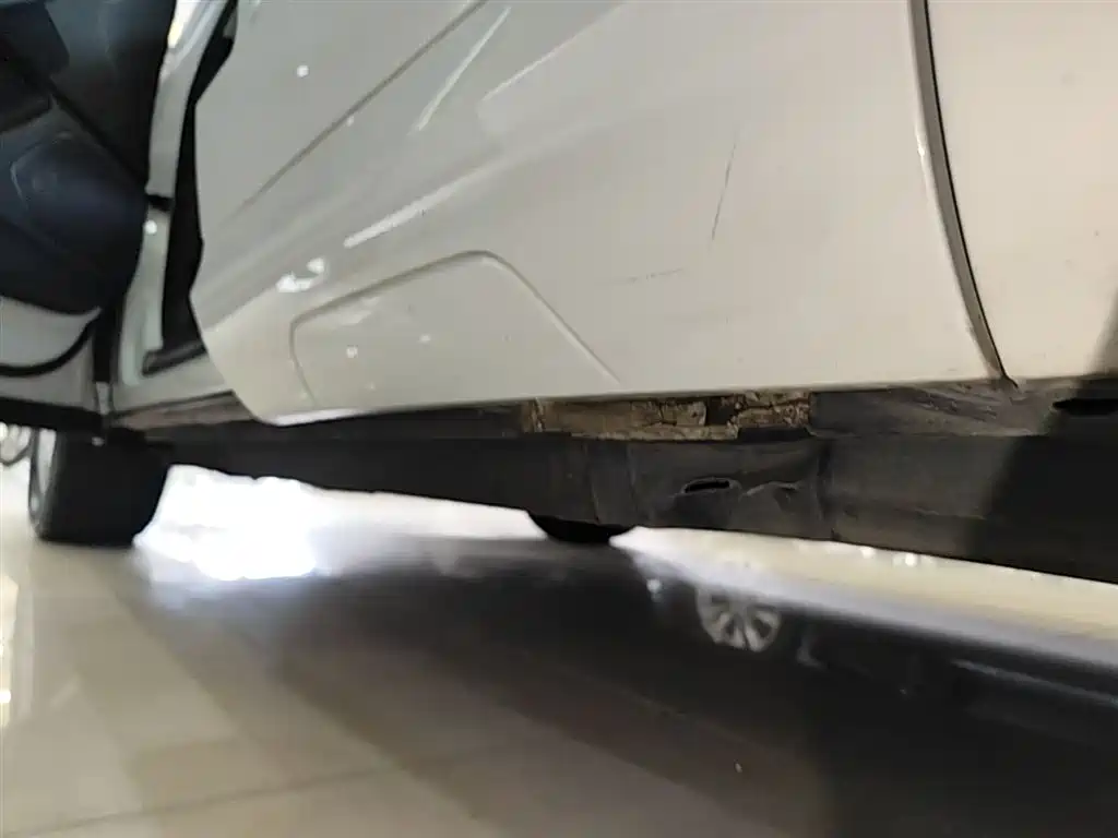 Audi Q3 2015 35 TFSI quattro Technology фото 22