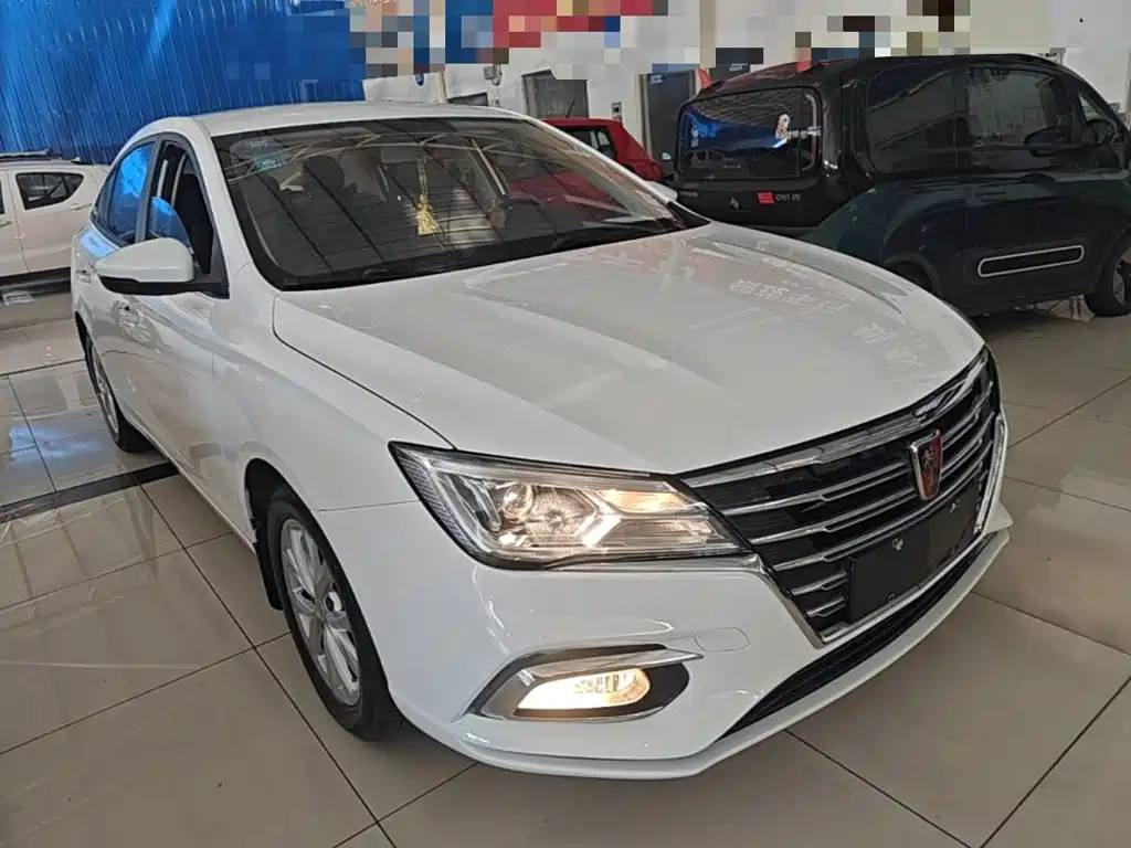 Roewe i5 2019 2020 1.5L Manual 4G Connected Premium Edition