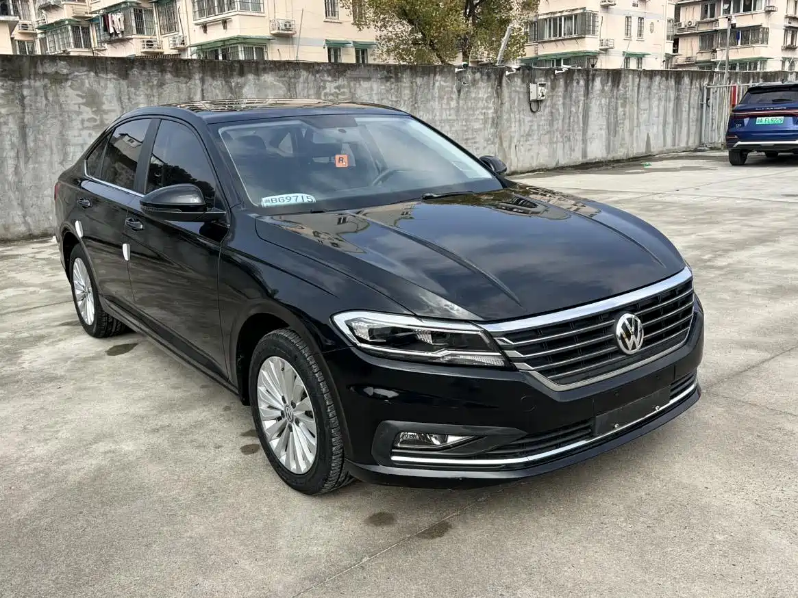 Volkswagen Lavida 2021 1.5L Auto Comfort Edition фото 3
