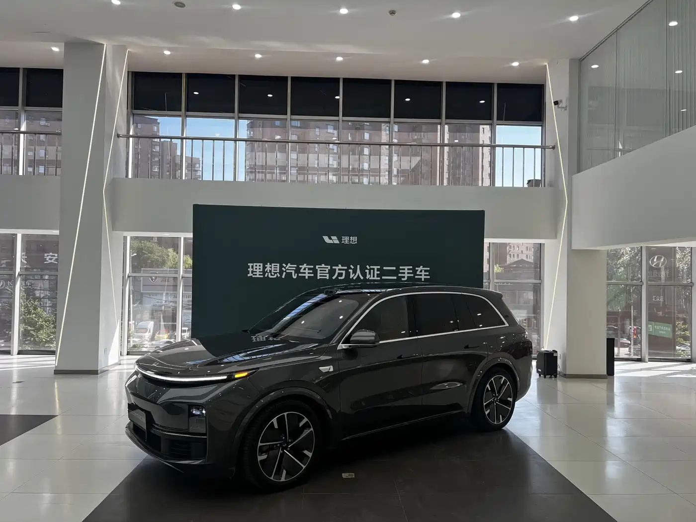 Li Auto Li L8, 2025 год