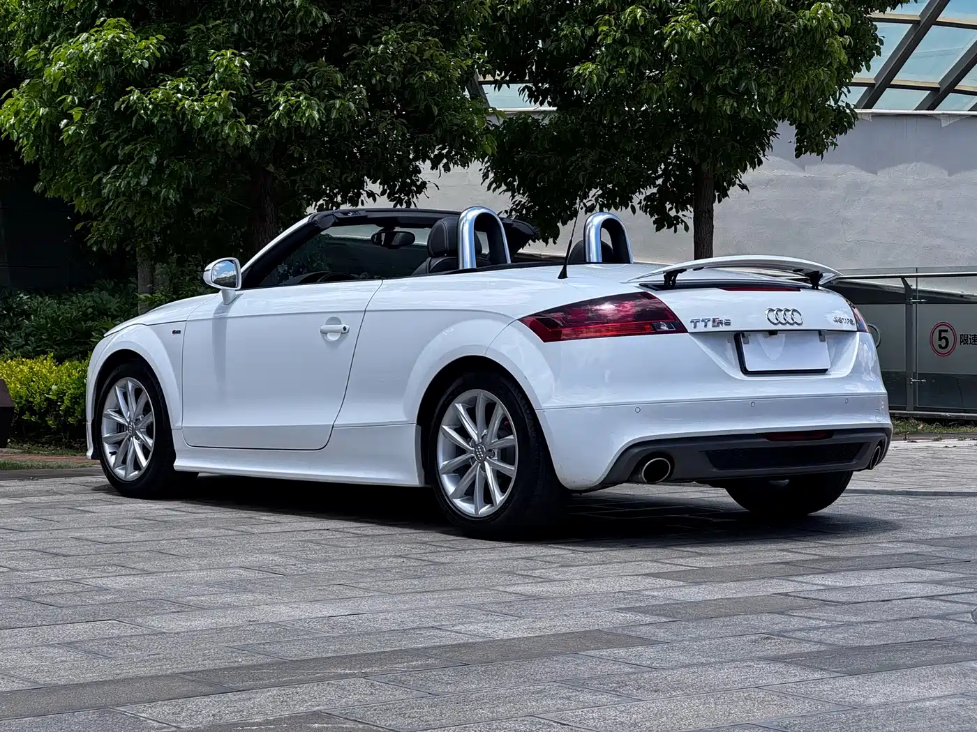 Audi TT 2013 TT Roadster 45 TFSI фото 10