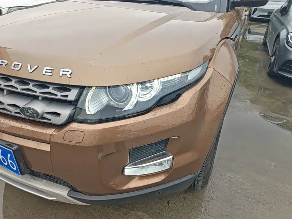 Photo 24 - Land Rover Range Rover Evoque