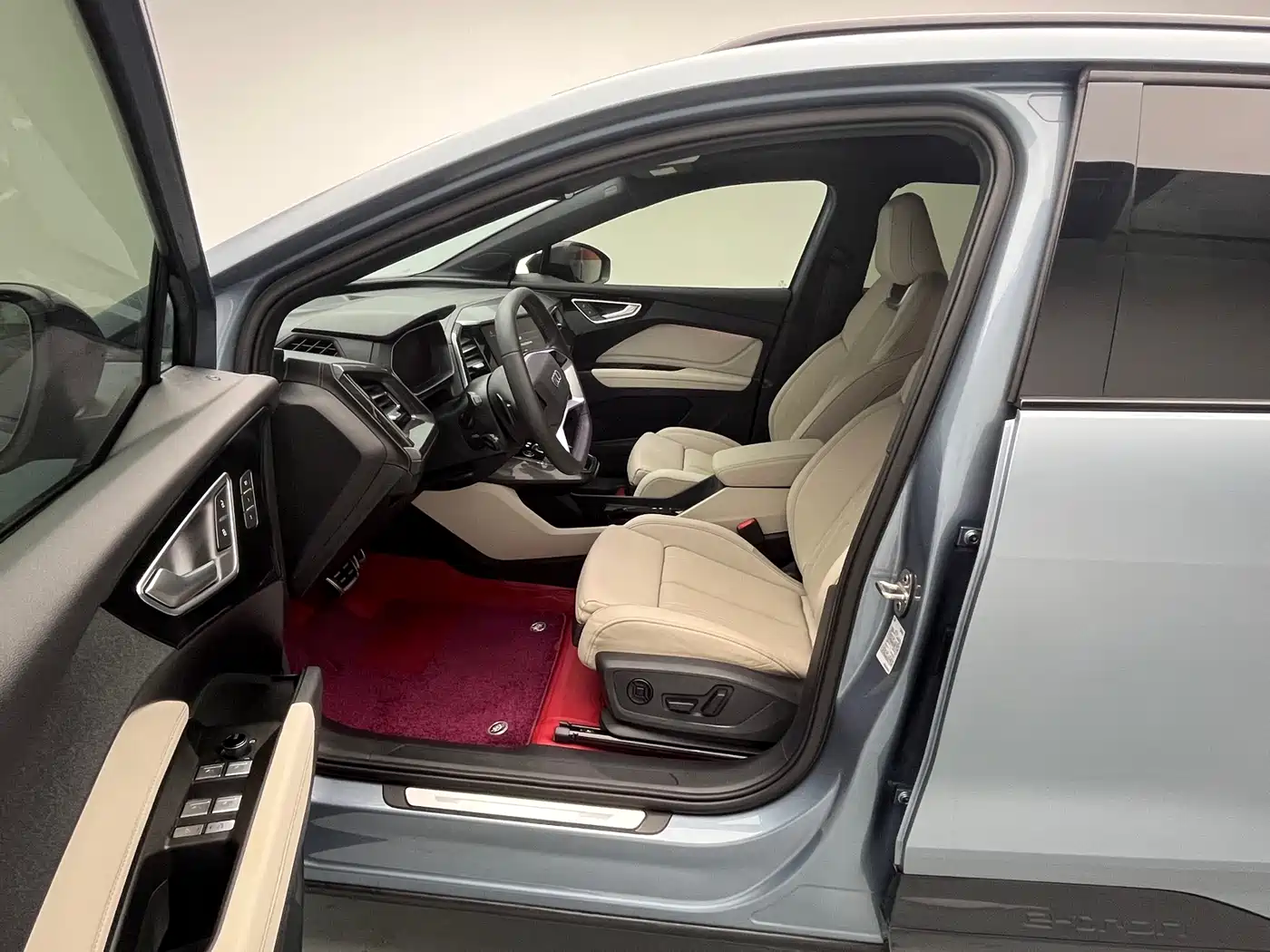 Audi Q4 e-tron 2022 40 e-tron First Edition фото 15