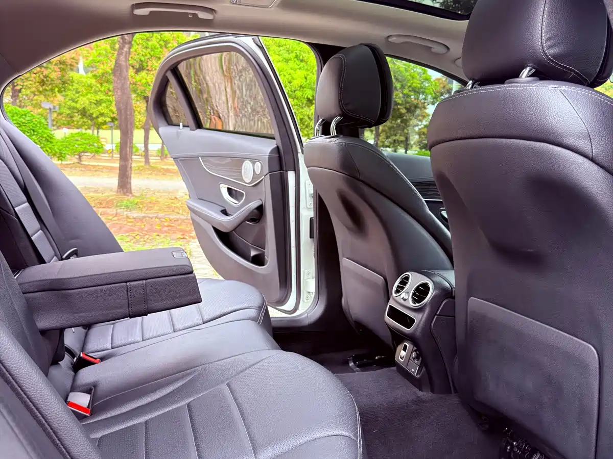 Mercedes-Benz C-Class 2021 C 260 L Sport Starry Exclusive Edition фото 25