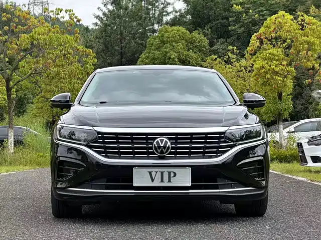Volkswagen Passat 2023 Facelift 330TSI Elite Edition — фото 2