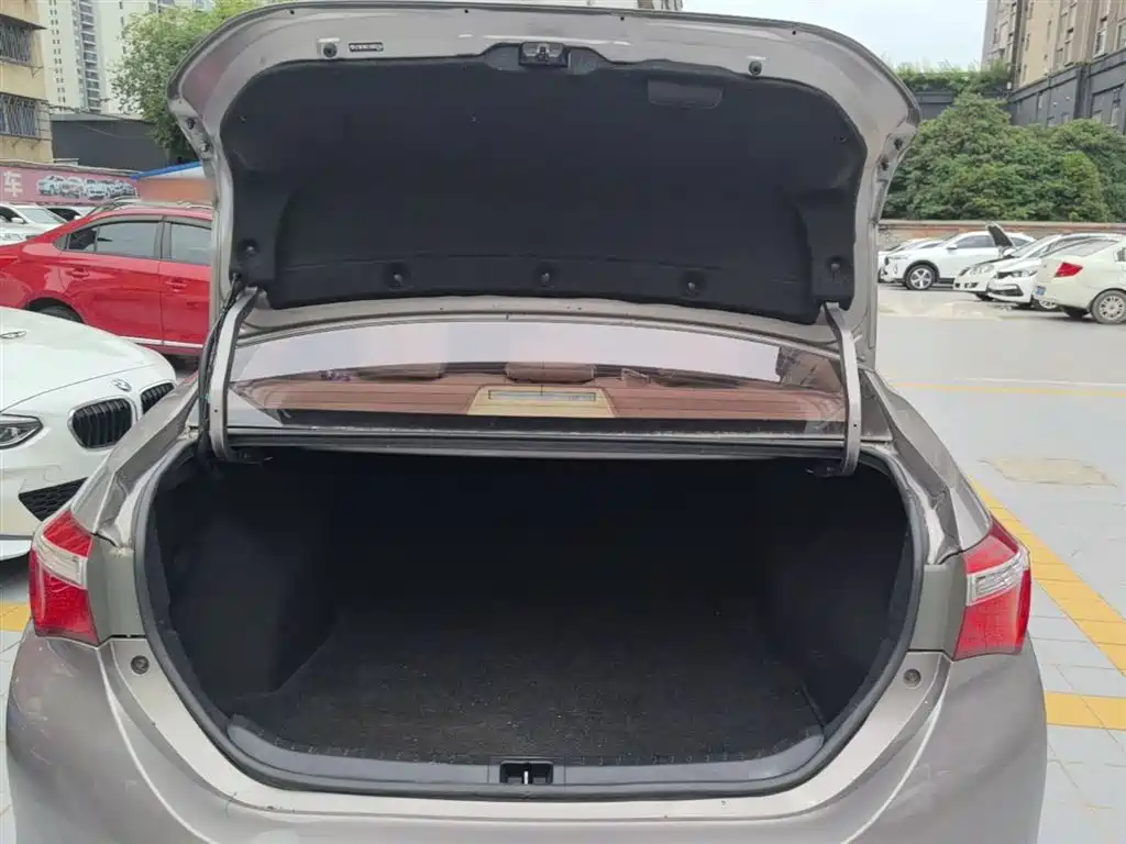 Toyota Corolla 2017 1.2T CVT GL фото 15