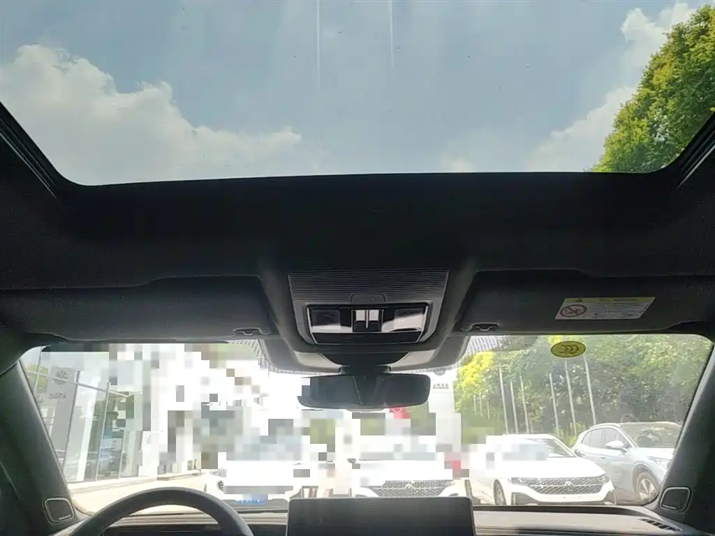 Volkswagen Passat 2025 Model Pro 380TSI Starlight Dragon Premium Edition фото 14
