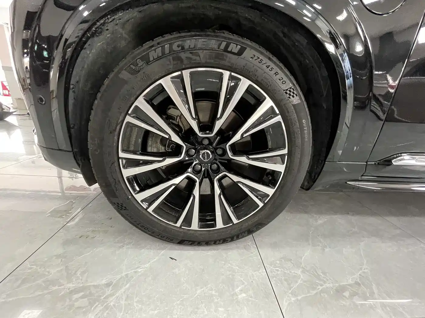 Volvo XC90 Plug-in Hybrid 2023 2024 T8 Premium Luxury 7-Seater