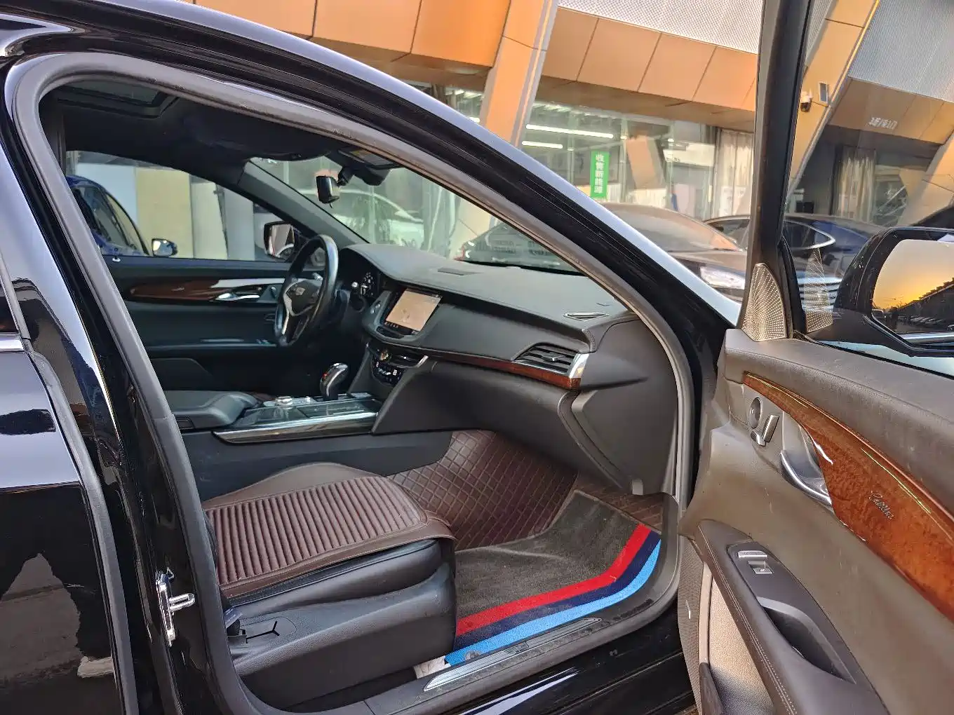 Фото 15 - Cadillac CT6