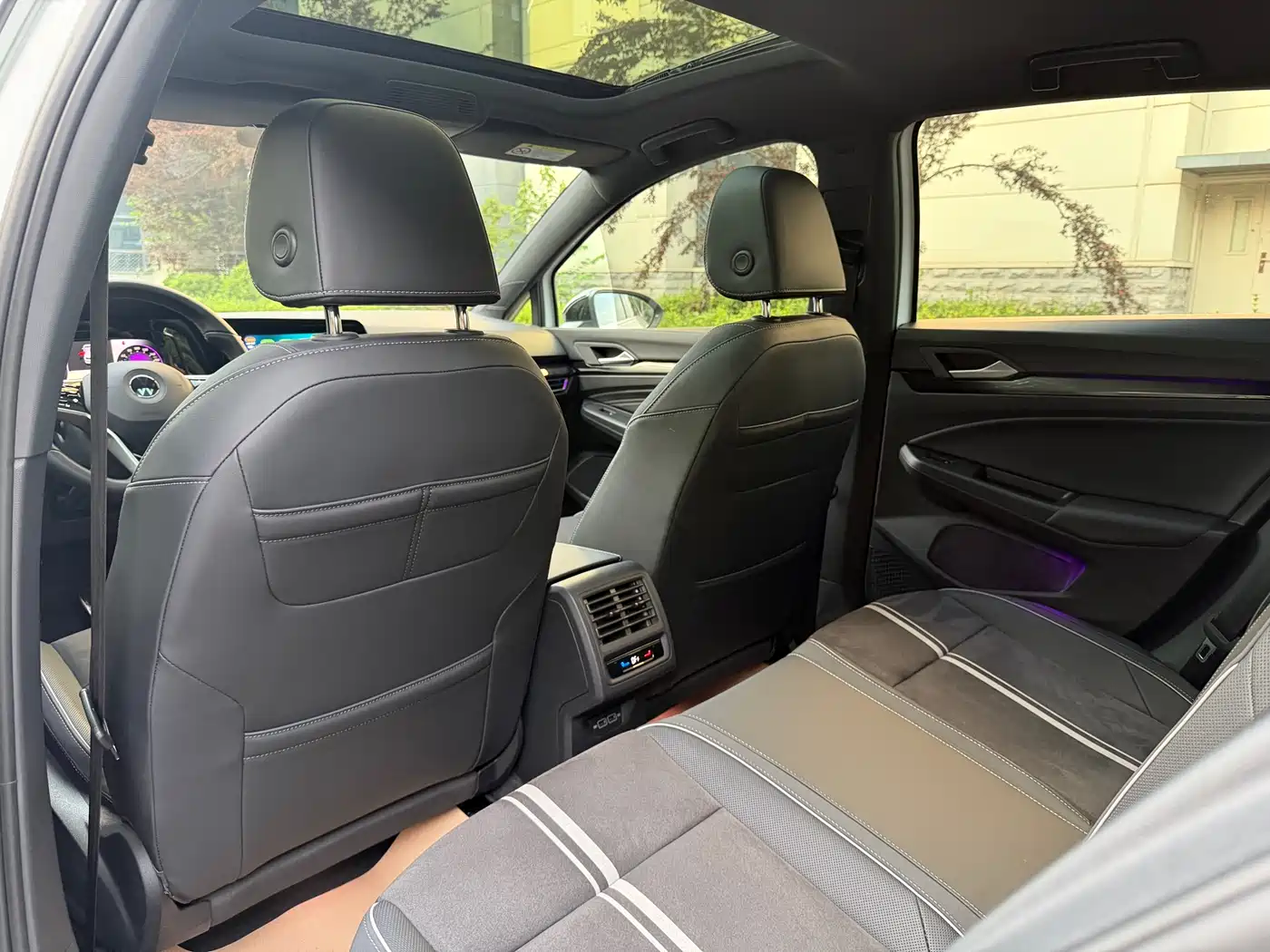 Volkswagen Golf 2023 Facelift 280TSI DSG R-Line Lite фото 6