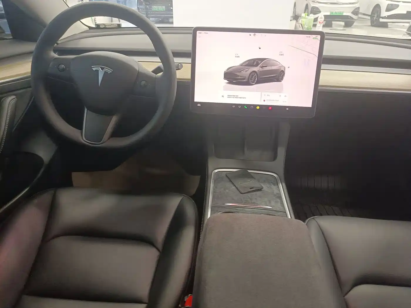 Фото 9 - Tesla Model 3