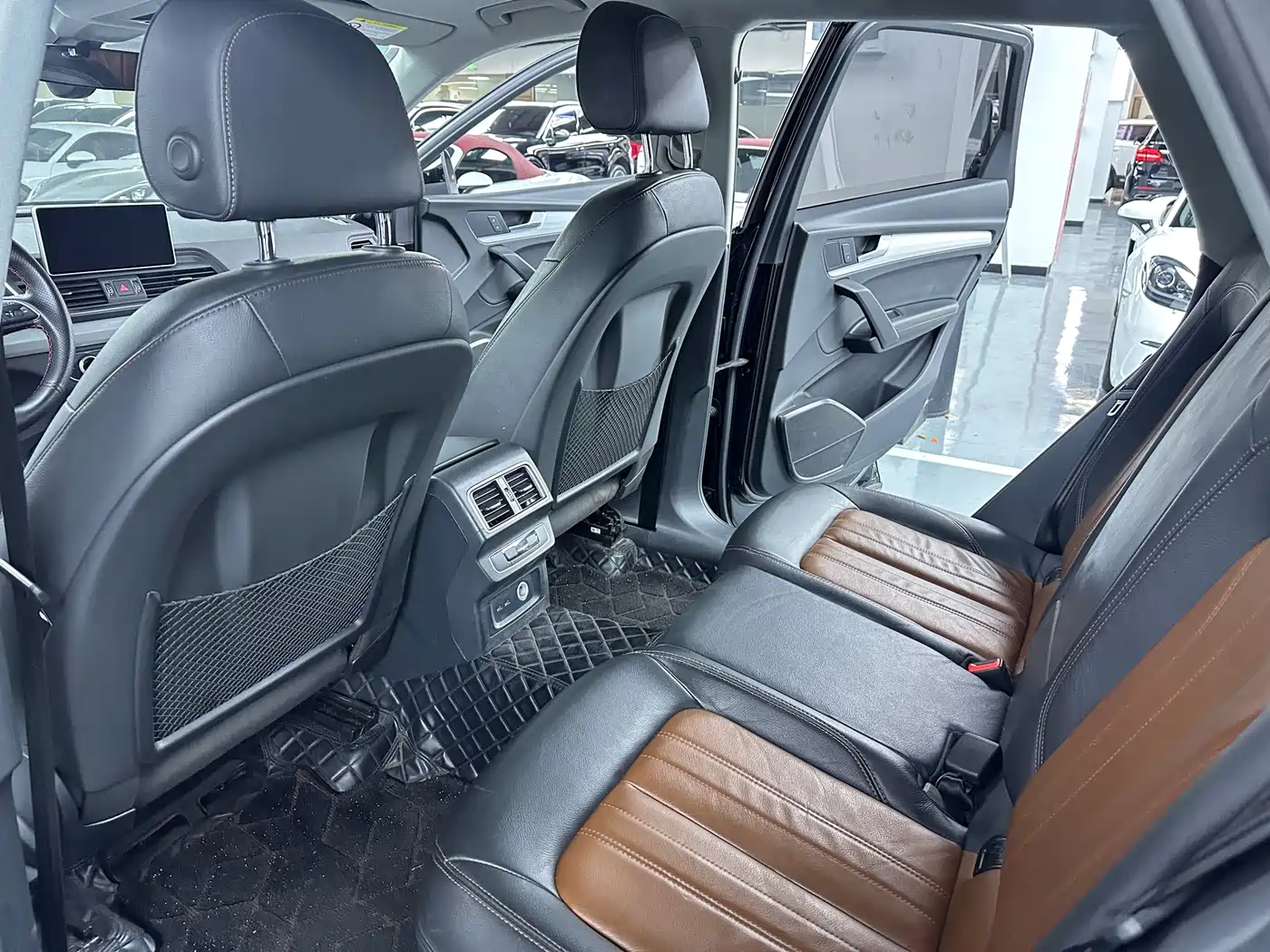 Audi Q5L 2020 40 TFSI Prestige Fashion фото 12