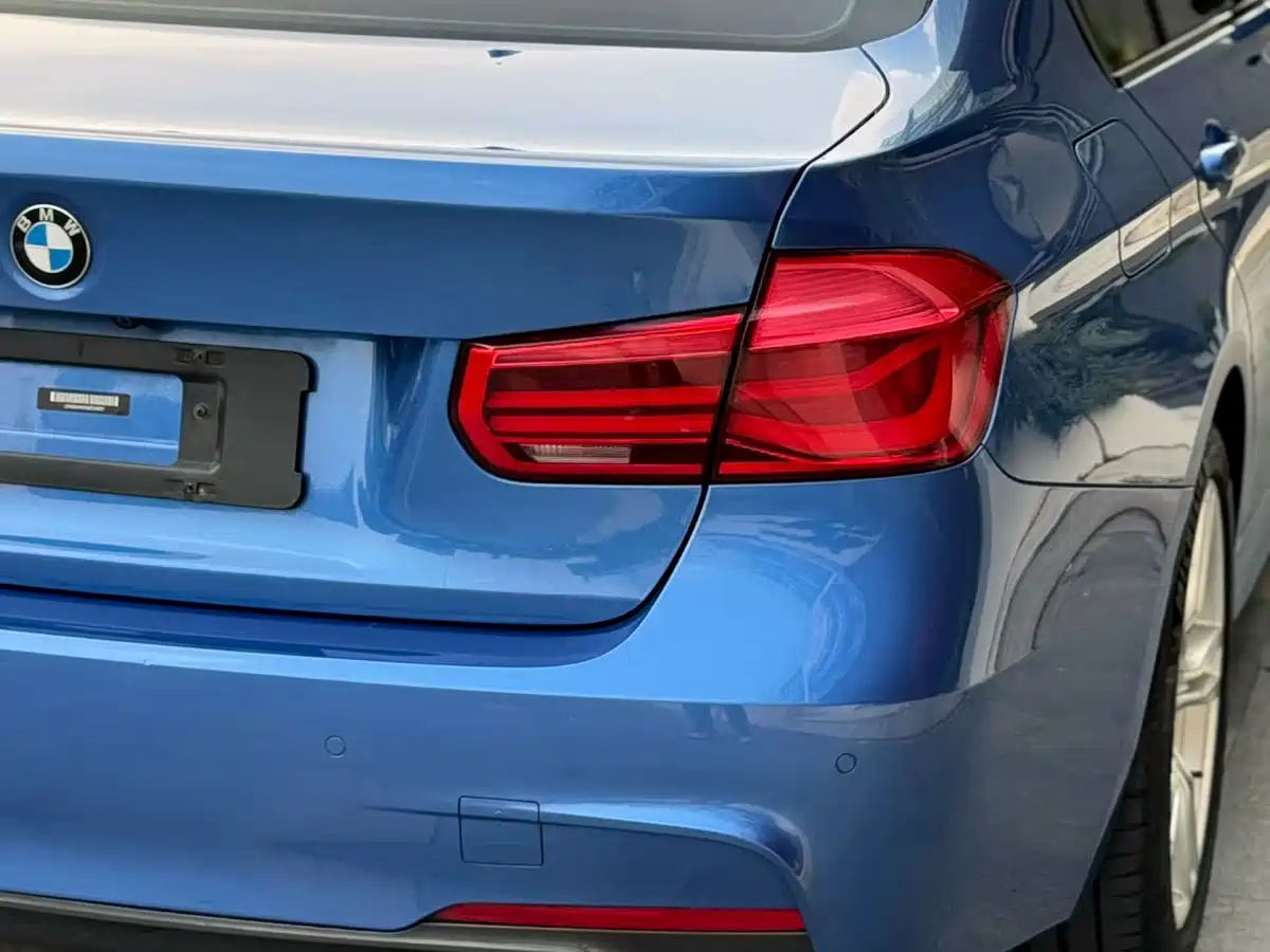 BMW 3 Series 2016 320i M Sport фото 4