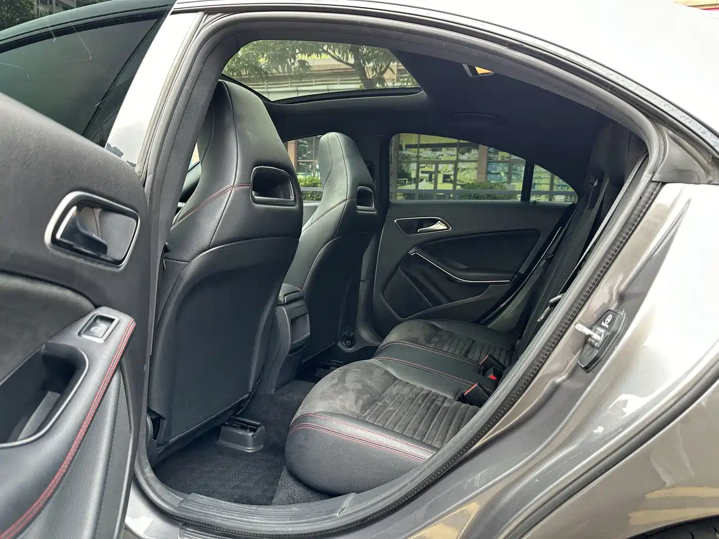 Mercedes-Benz CLA (Import) 2018 CLA 220 4MATIC фото 11