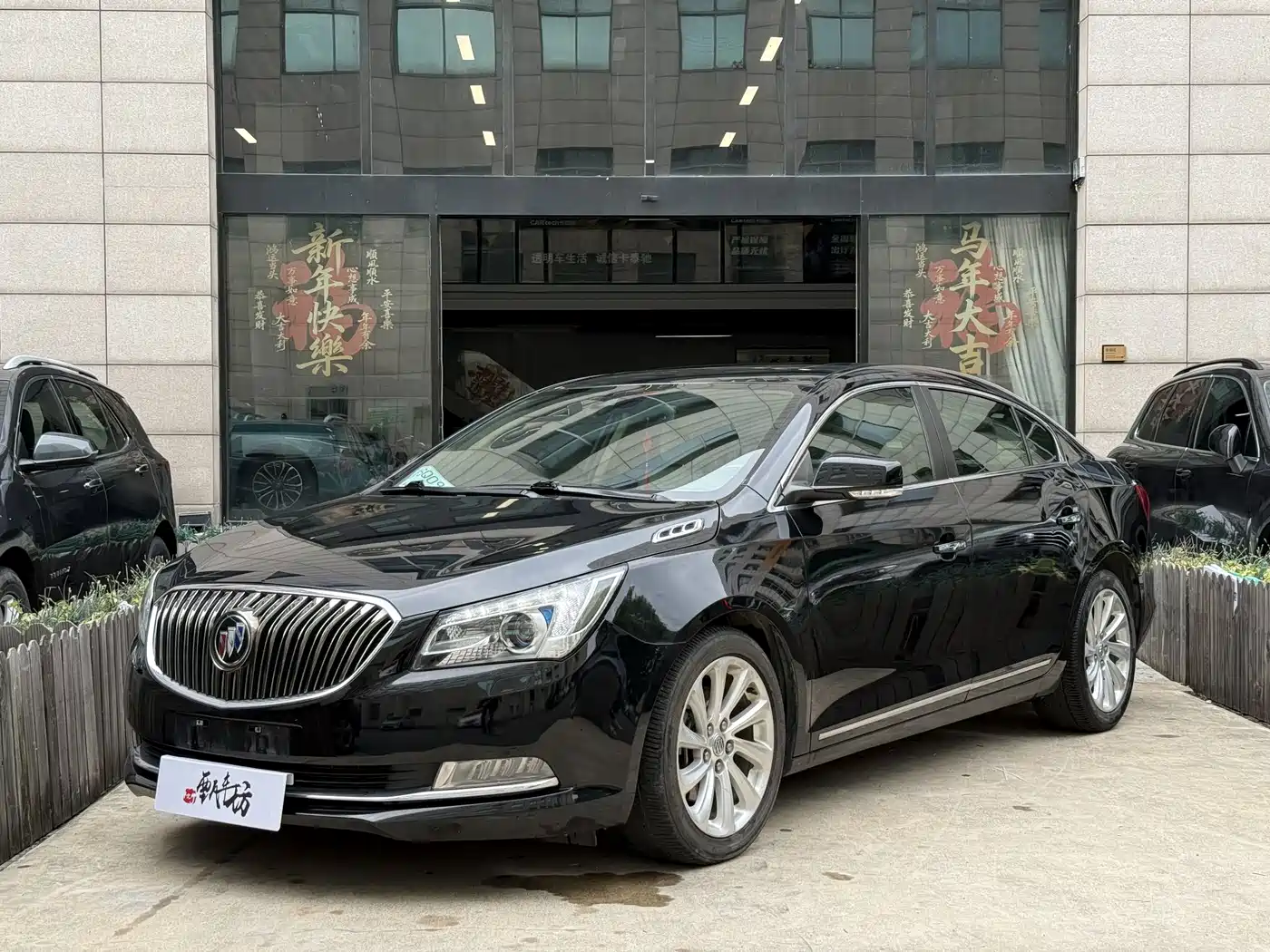 Фото 1 - Buick LaCrosse