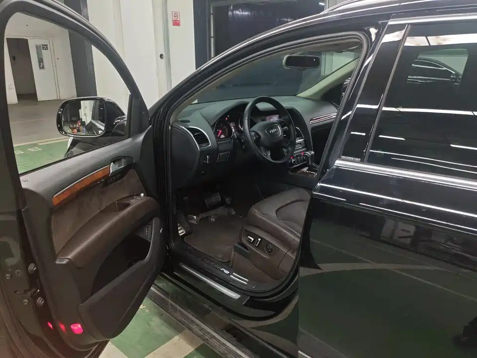 Audi Q7 2015 40 TFSI Classic Edition фото 6