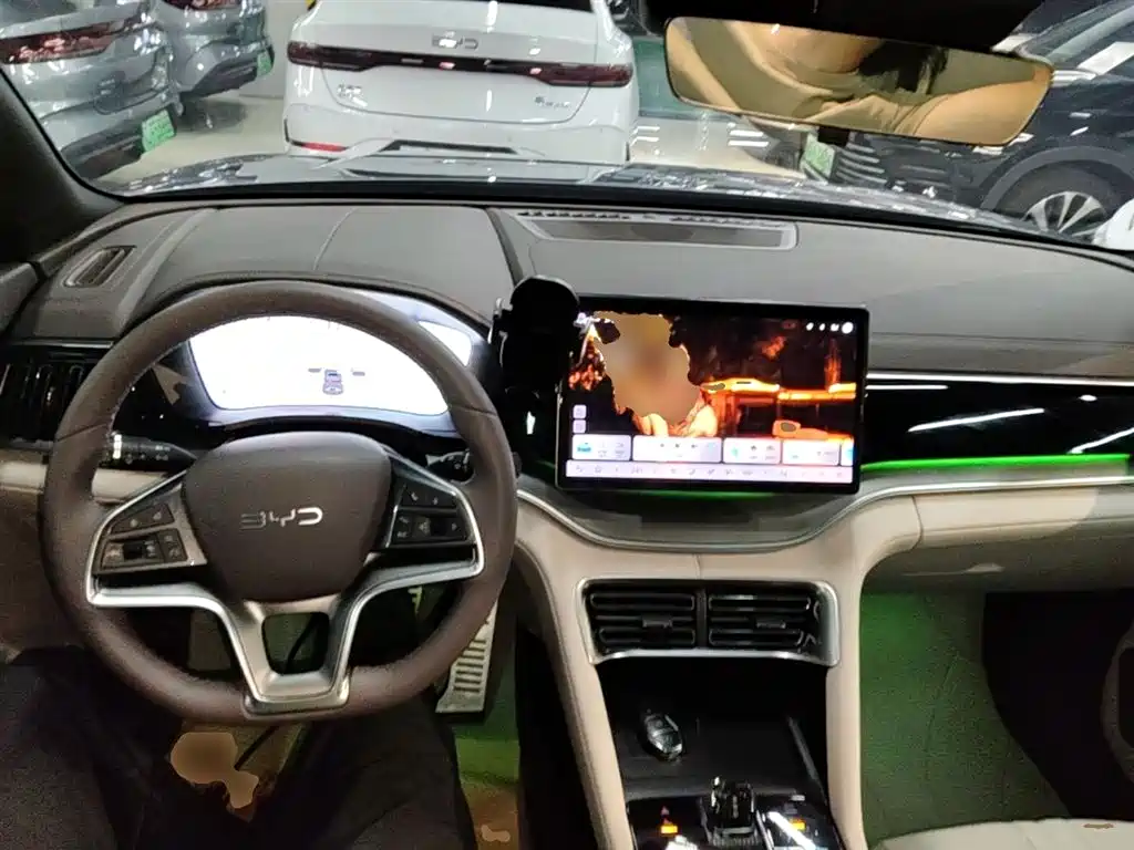 BYD Song PLUS PHEV 2025 DM-i 112KM Honor фото 10