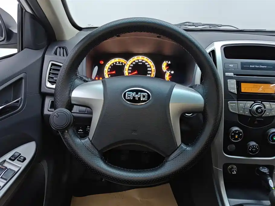 BYD F3 2015 Energy-saving Edition 1.5L Manual Comfort фото 15