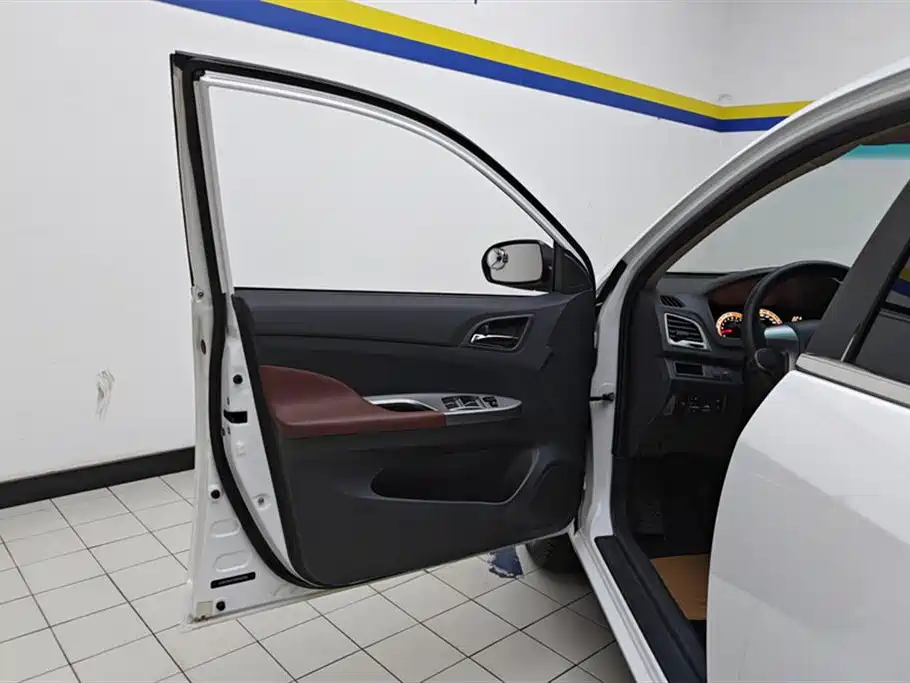 BYD F3 2015 Energy-saving Edition 1.5L Manual Comfort фото 7