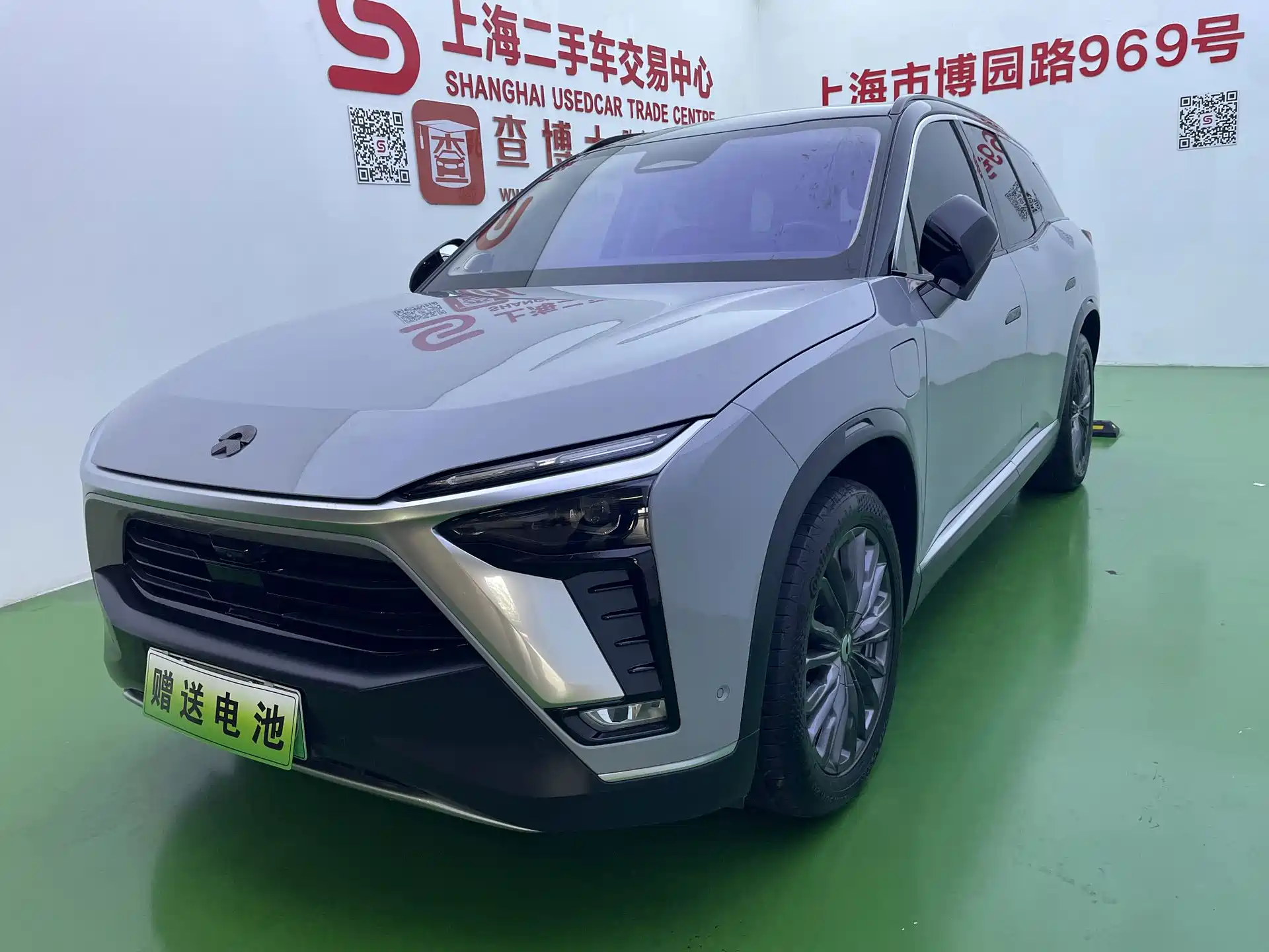 Фото 1 - NIO ES8