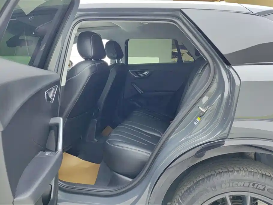 Audi Q2L 2018 35 TFSI Launch Exclusive Edition China VI фото 11