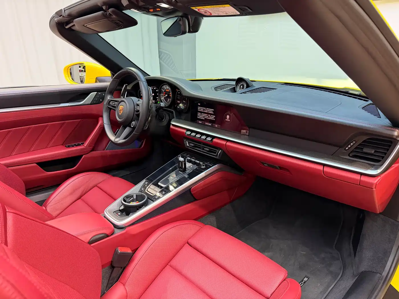 Porsche 911 2022 Turbo S Cabriolet 3.7T фото 7