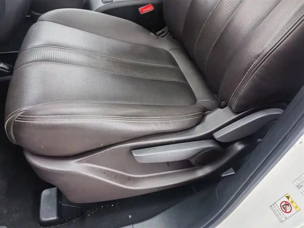 GAC Trumpchi Trumpchi M6 2019 270T Automatic Luxury (6-seater) China V фото 20