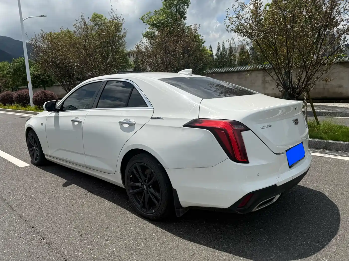 Cadillac CT4 2023 2022 28T Luxury Model