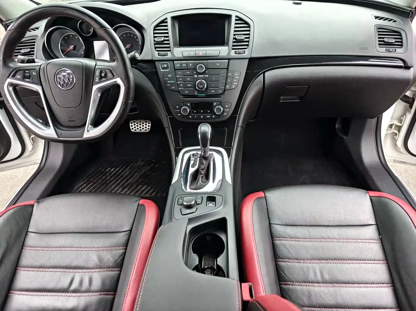Buick Regal 2011 GS 2.0T Super Sport Edition фото 6