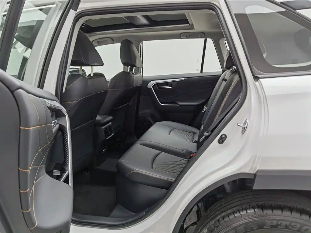 Toyota RAV4 Rongfang 2024 Hybrid 2.5L E-CVT FWD Elite Plus Edition фото 15