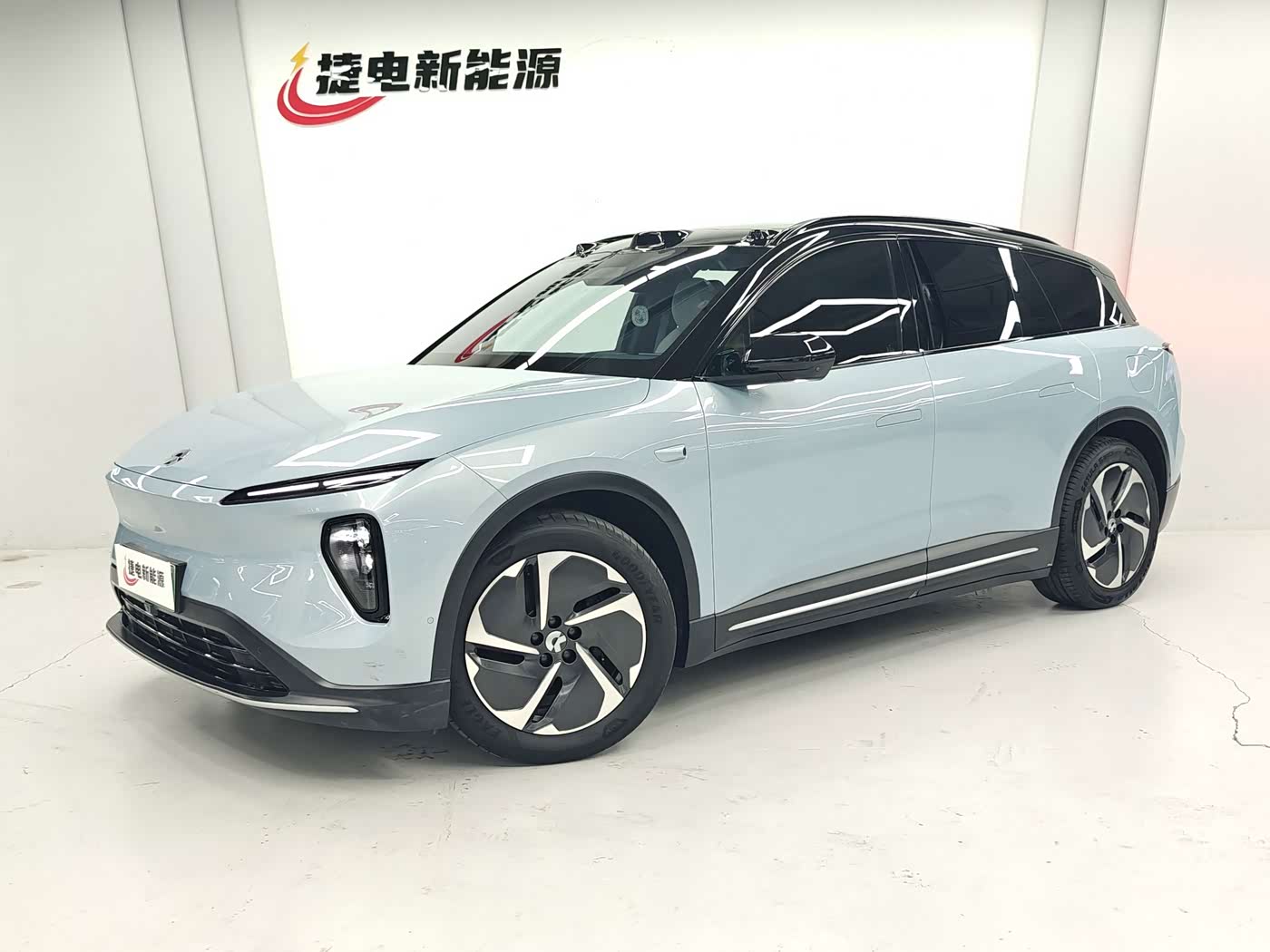NIO ES6