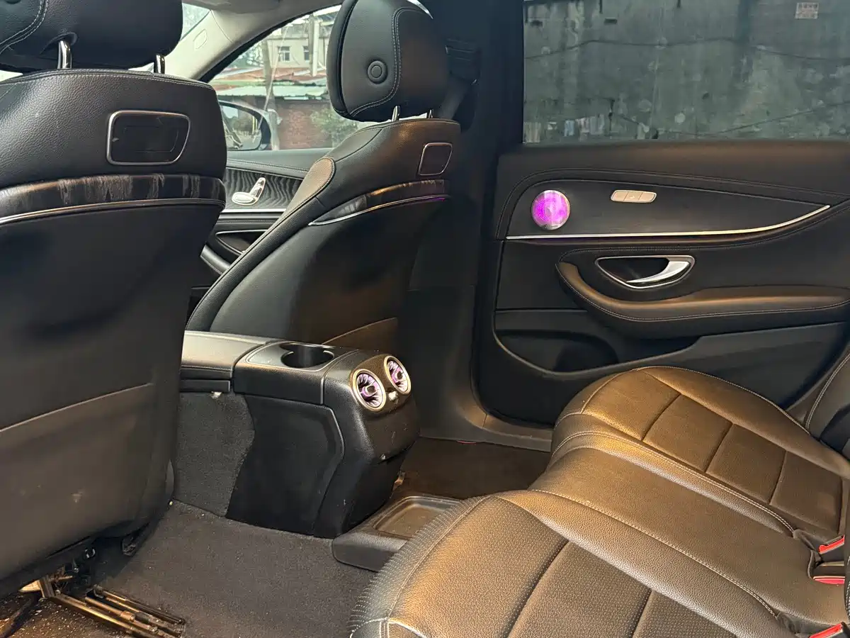 Mercedes-Benz E-Class 2019 E 200 L Sport фото 10