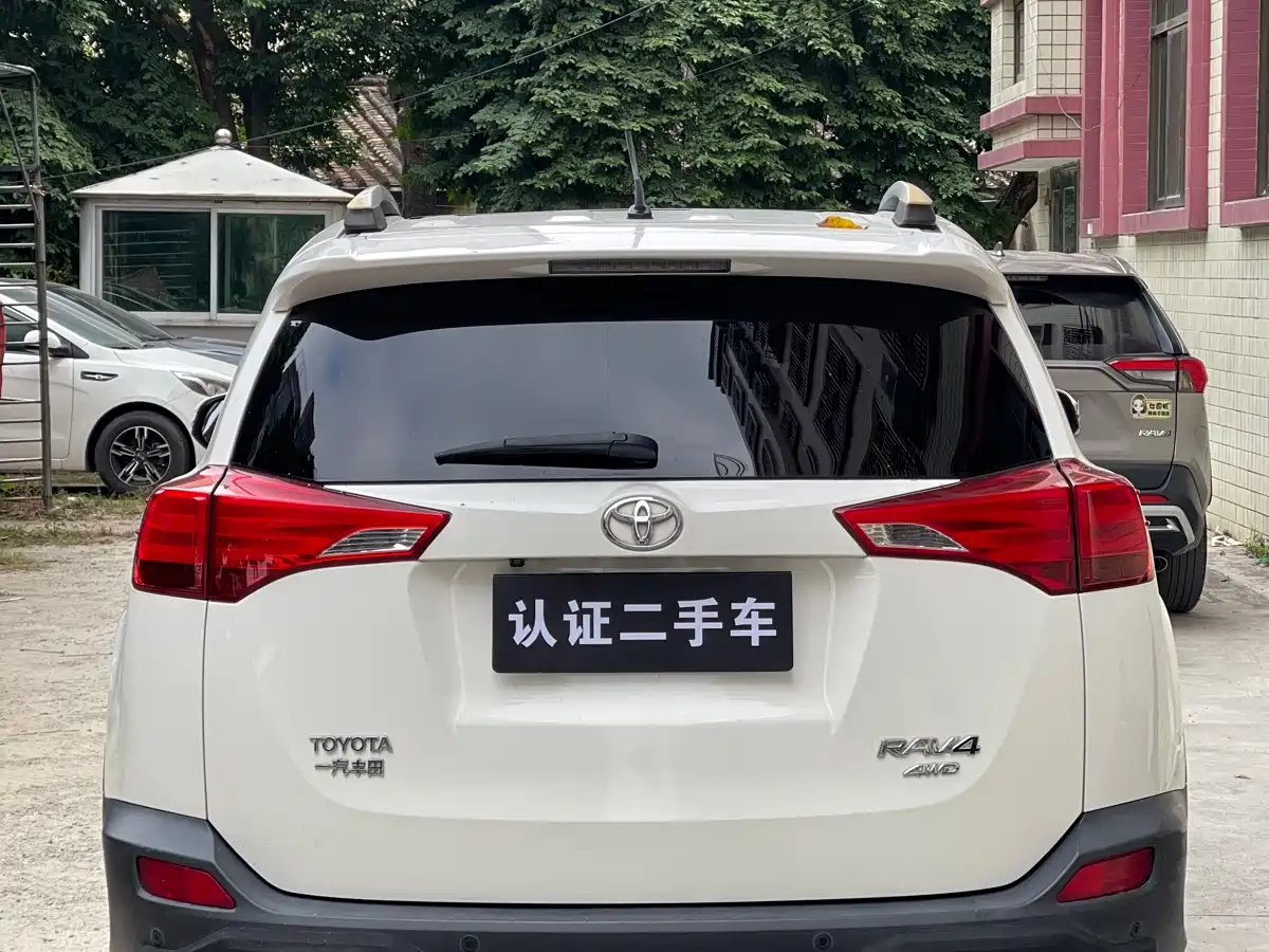 Toyota RAV4 Rongfang 2013 2.5L Auto 4WD Elite фото 6