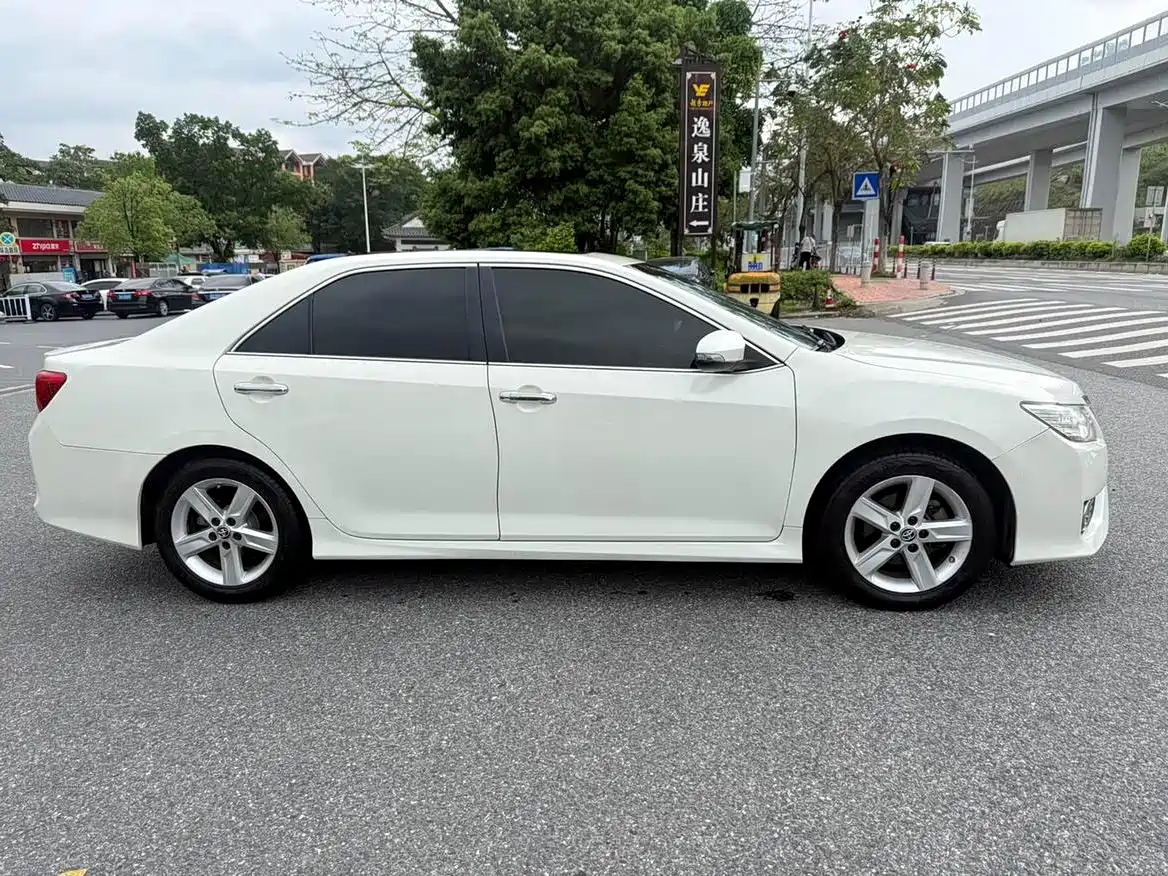 Toyota Camry 2012 Junrui 2.0S Dynamic Edition фото 4