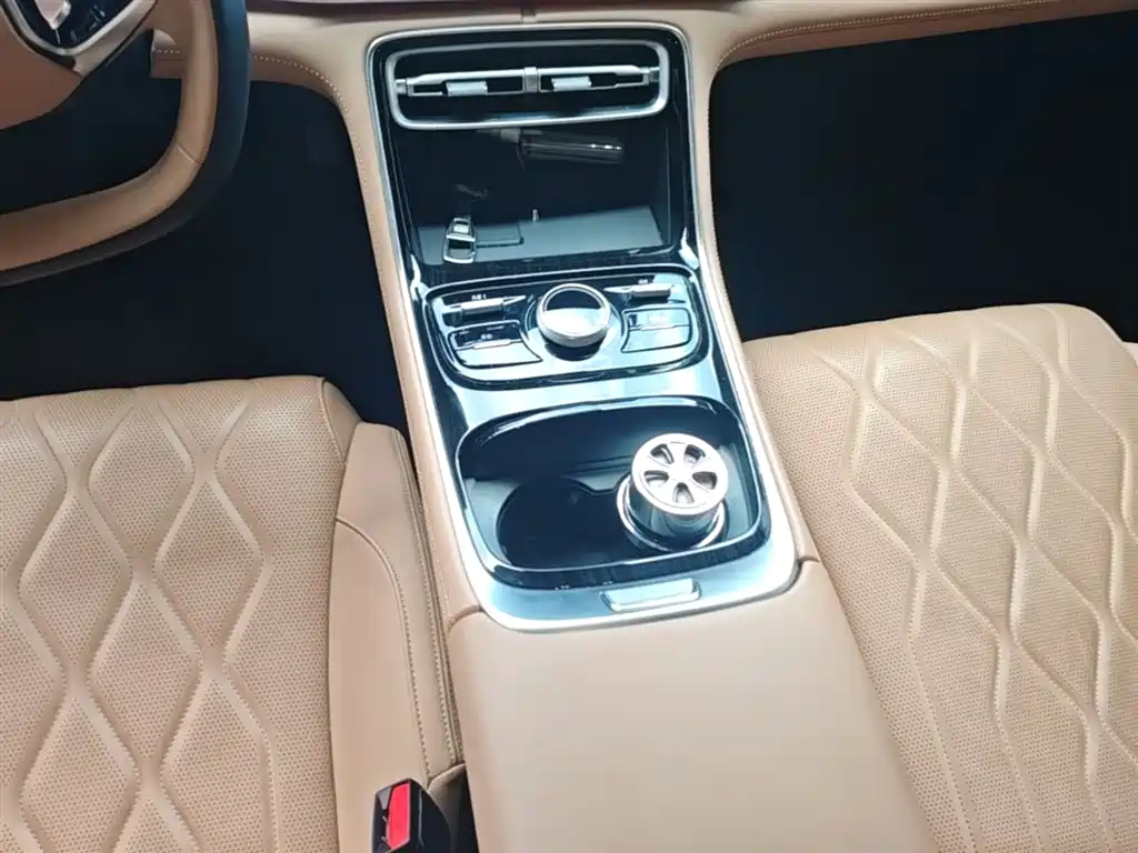 Geely Galaxy Galaxy A7 2025 EM-i фото 14
