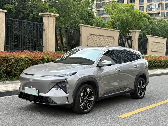 Geely Galaxy Galaxy L7 2024