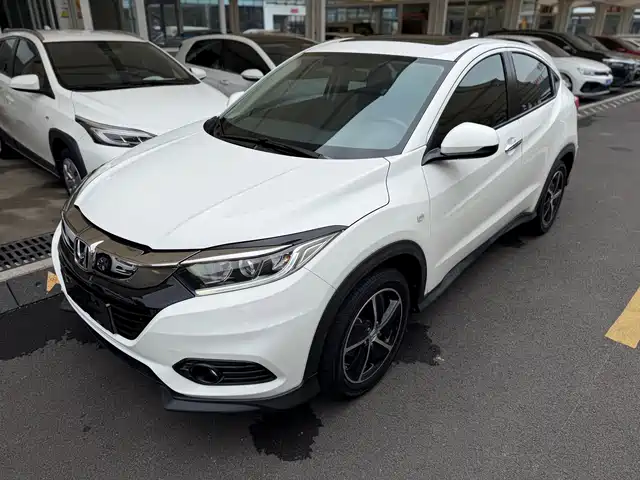 Honda Vezel 1.5L CVT, Авангард