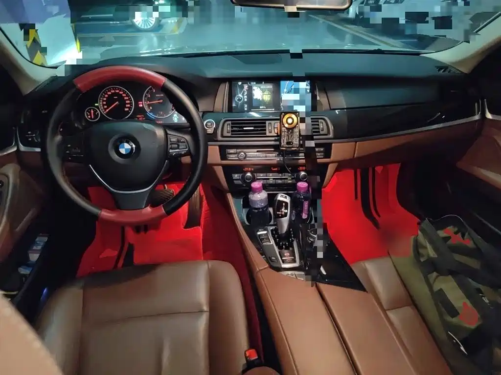 BMW 5 Series 2017 520Li Classic Edition фото 13