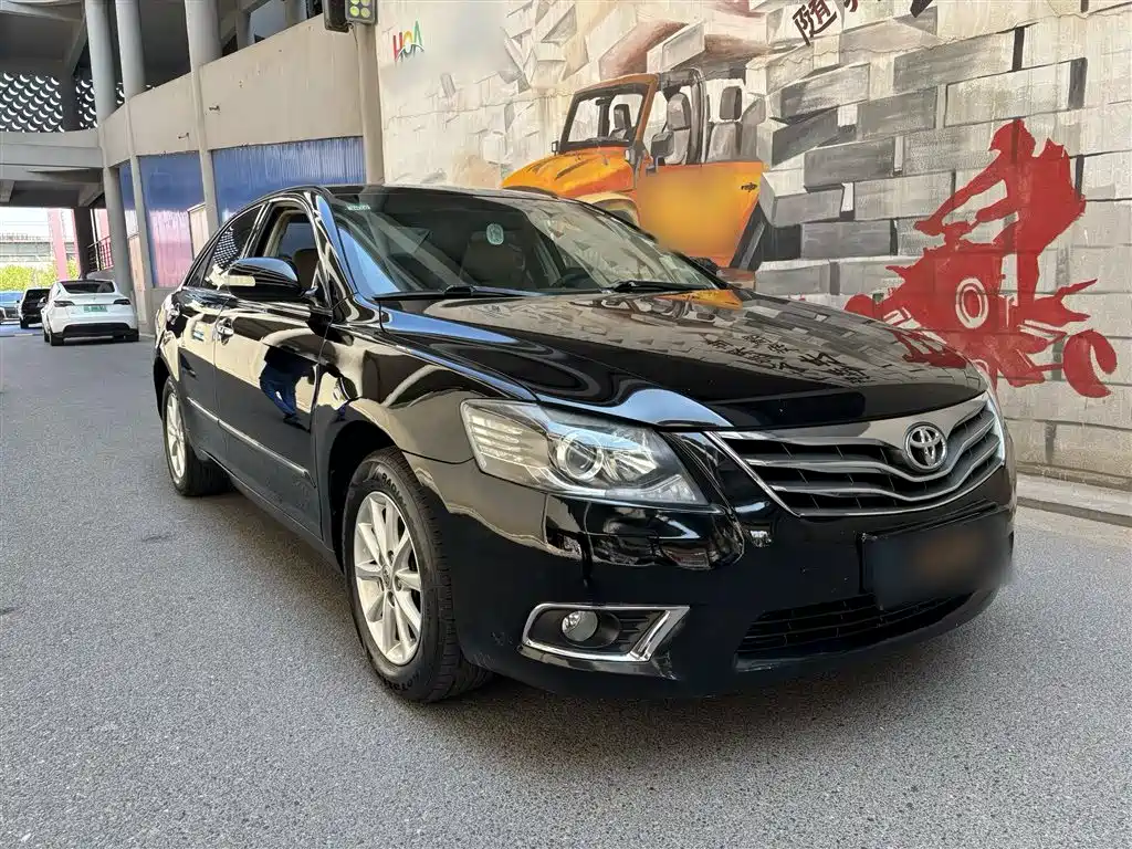 Toyota Camry 2013 200E Classic Elite Edition фото 5