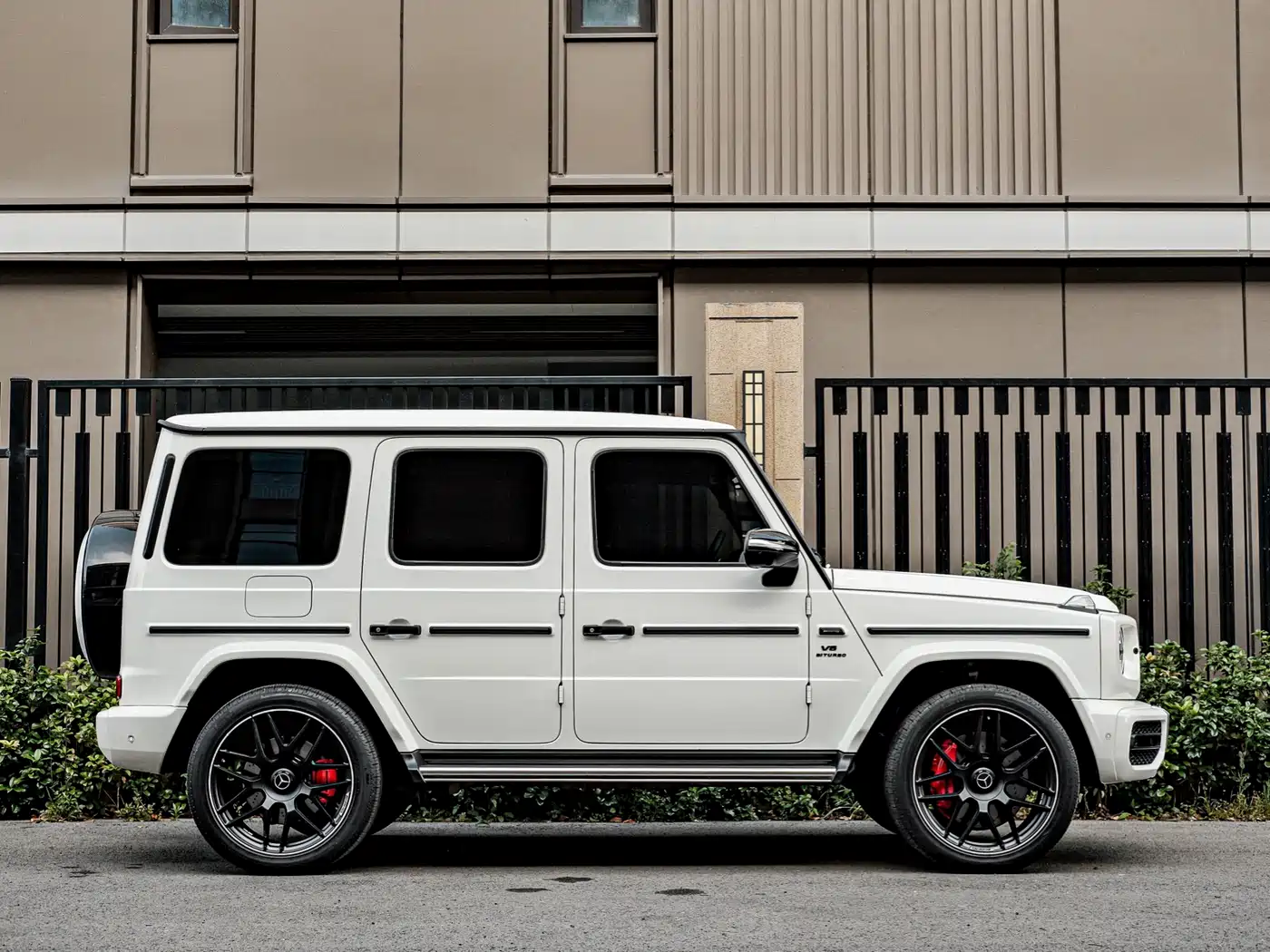 Mercedes-Benz G-Class AMG 2022 AMG G 63 фото 4